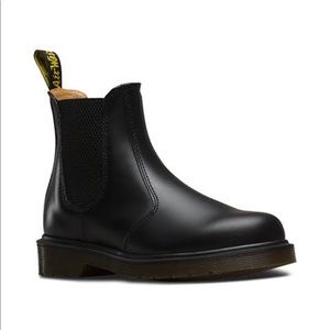Chelsea matte black doc martens